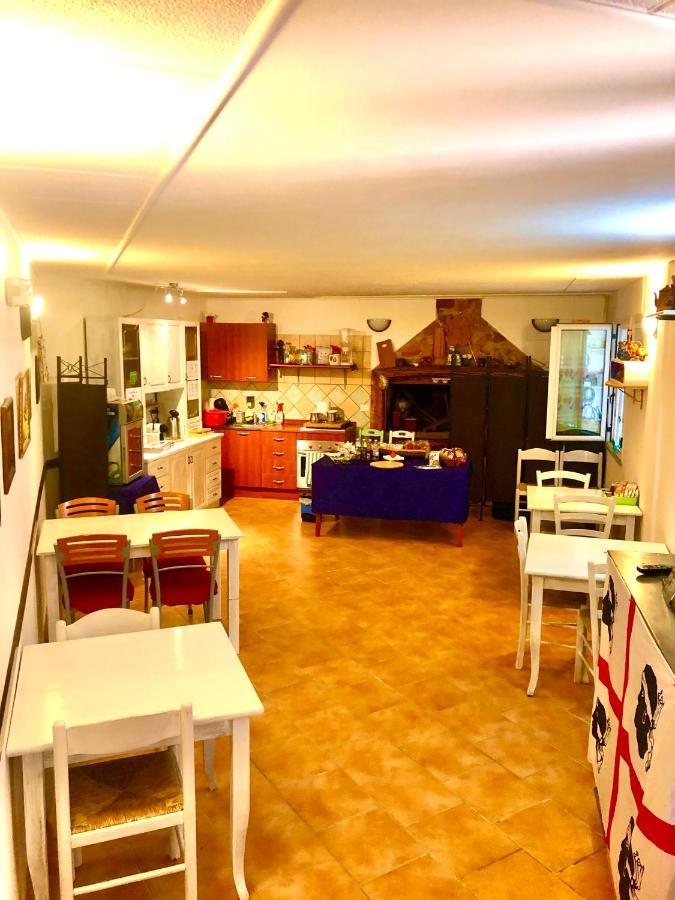 L'Oasi Di Chia Bed & Breakfast Dış mekan fotoğraf