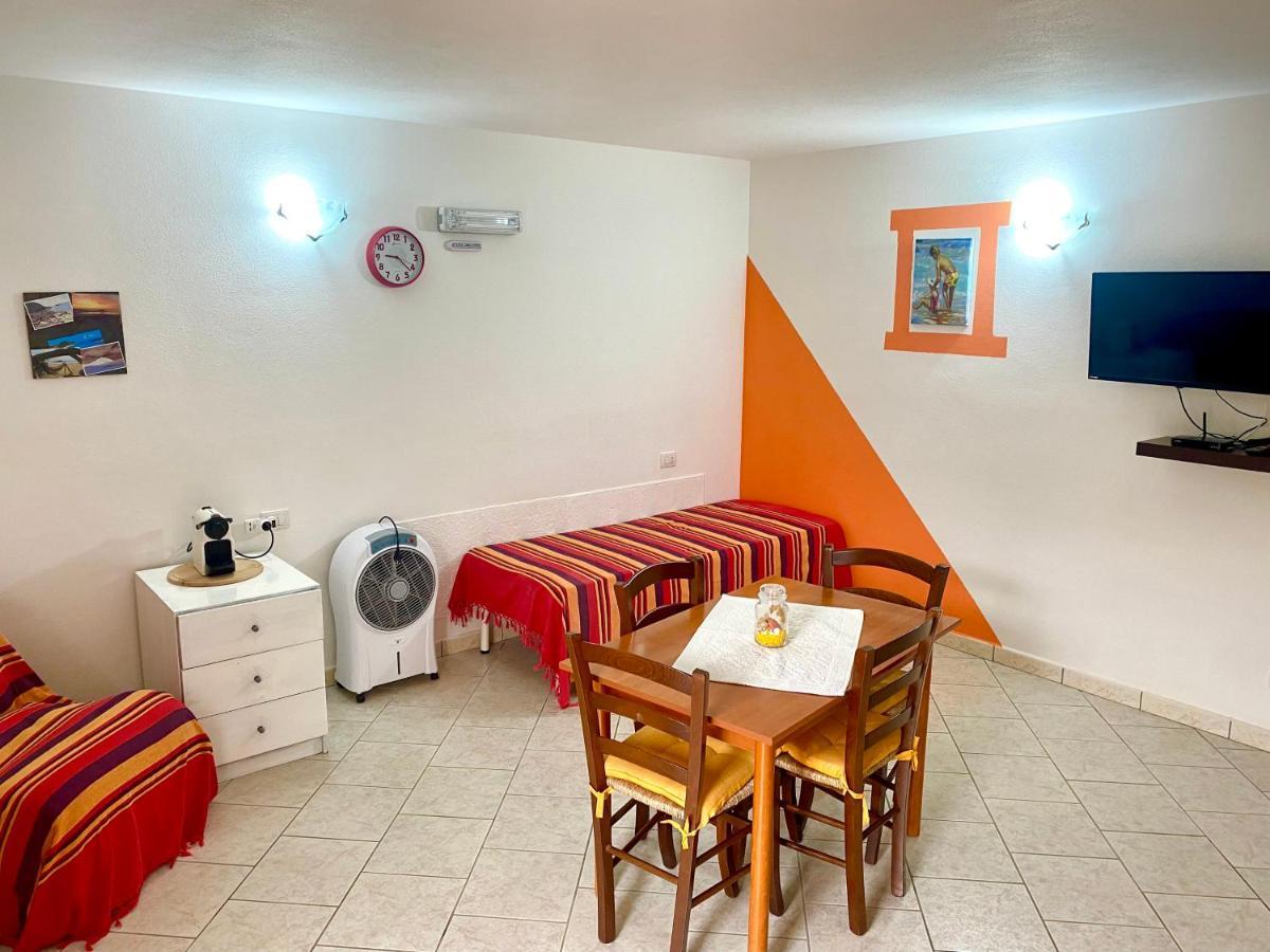 L'Oasi Di Chia Bed & Breakfast Dış mekan fotoğraf