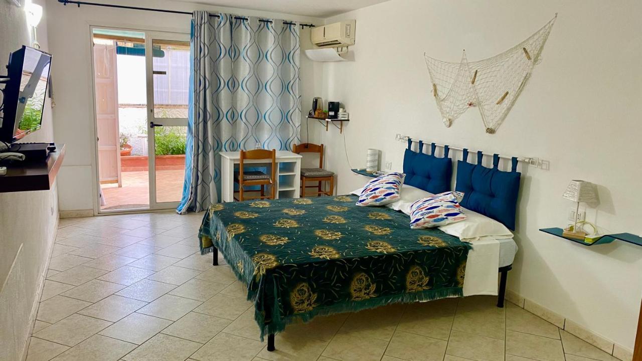 L'Oasi Di Chia Bed & Breakfast Dış mekan fotoğraf