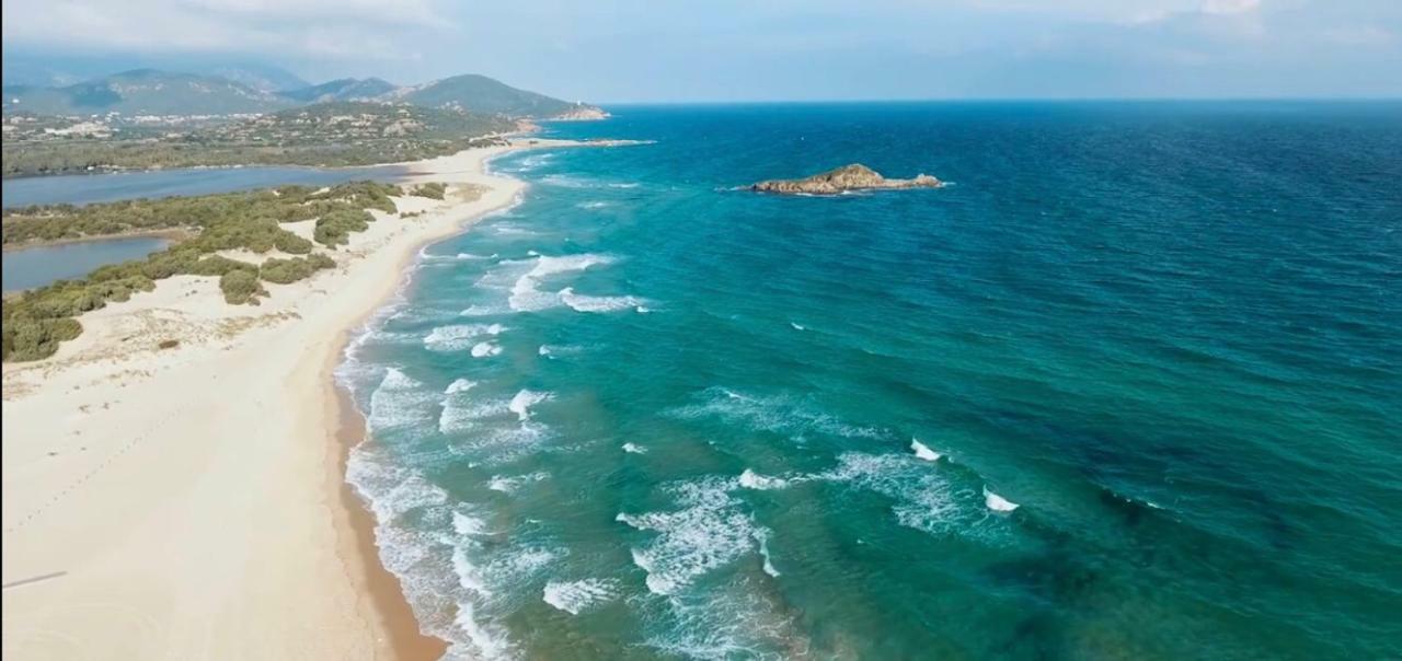 L'Oasi Di Chia Bed & Breakfast Dış mekan fotoğraf